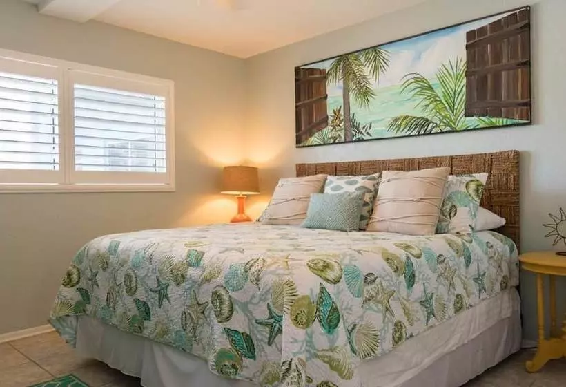 Am Beach Place Unit 3