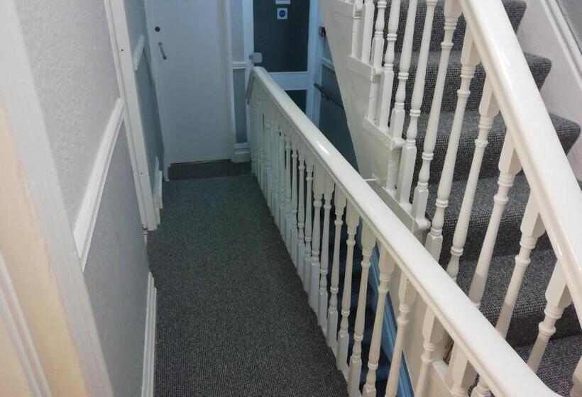 민박 The Shining Diamond