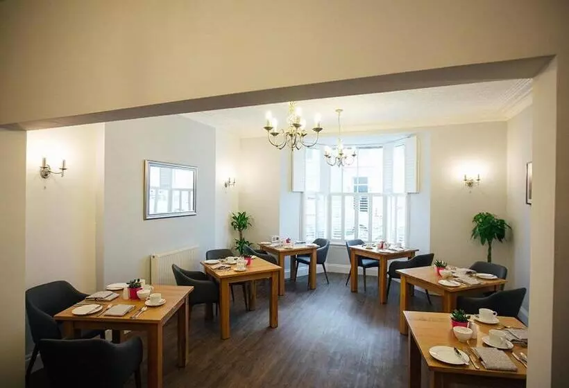 تختخواب و صبحانه The Townhouse