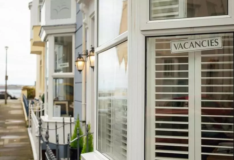 تختخواب و صبحانه The Townhouse