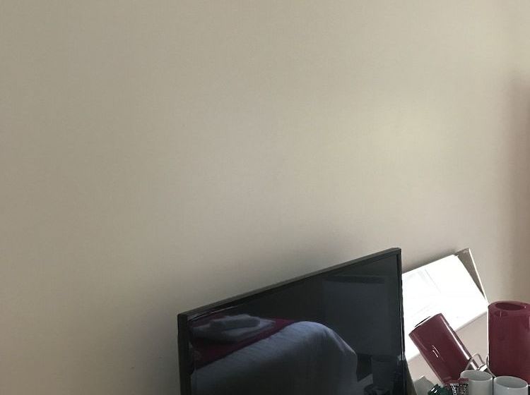 فندق فئة نجمة واحدة The Bell Motel