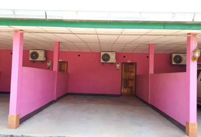 هتل Home Sweet Resort