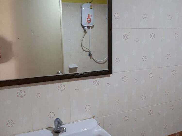 هتل Home Sweet Resort