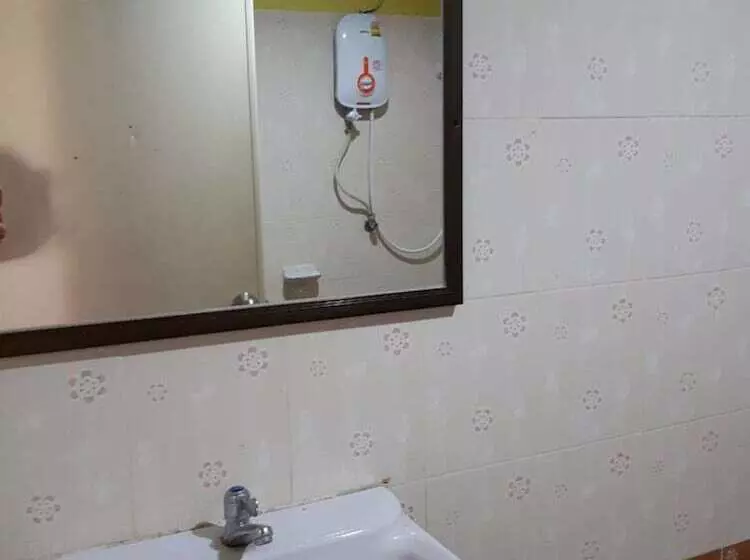 هتل Home Sweet Resort