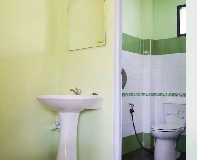 هتل Panichat Resort