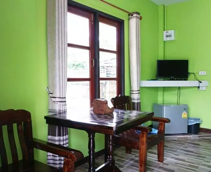 هتل Panichat Resort