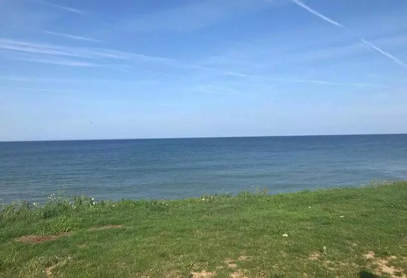 ホテル The Cliff Top Inn