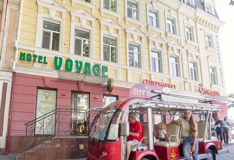 هتل Voyage