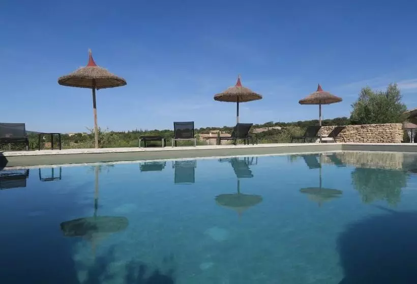 Le Clos D Estellan  Gites