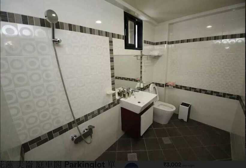 Parkinglot B&b Hostel