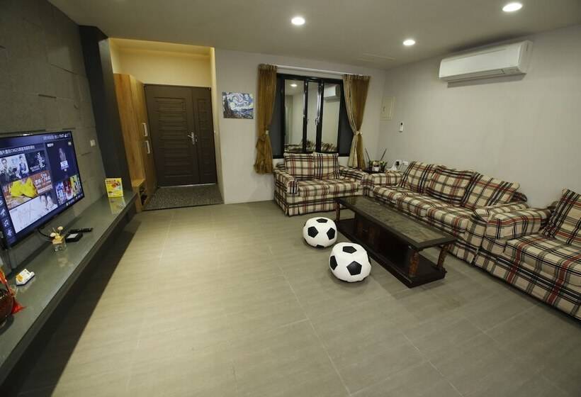 Parkinglot B&b Hostel