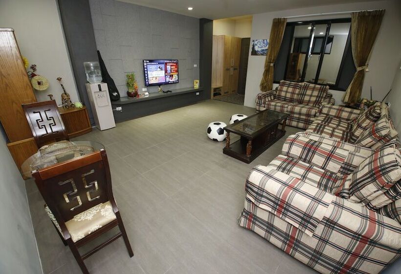 Parkinglot B&b Hostel