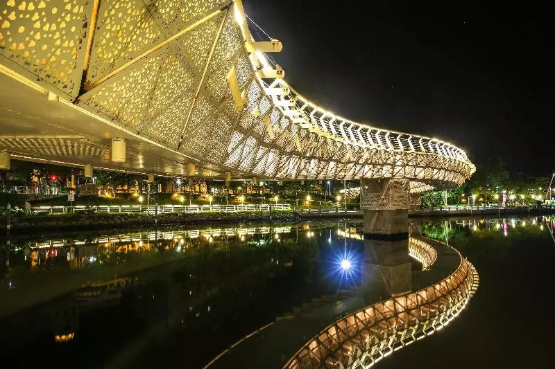 پانسیون 85 Asia