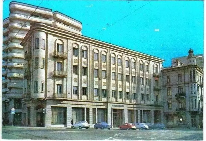 Отель Continental City Center