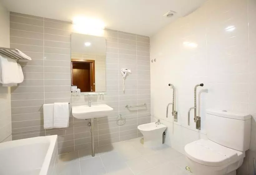 Отель Flora Monte Real