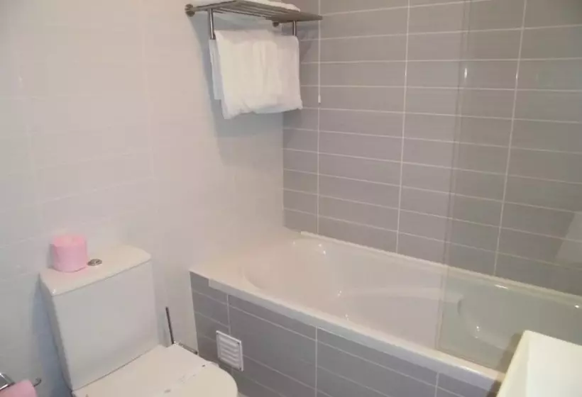 Отель Flora Monte Real