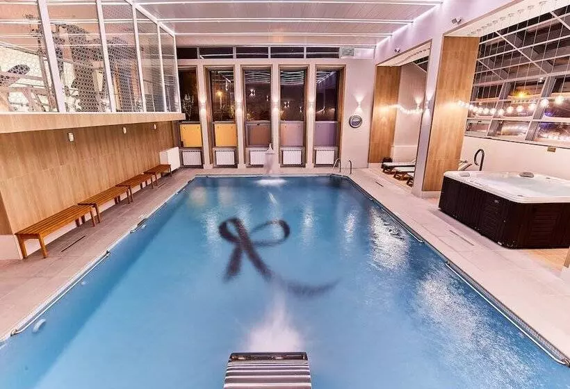 בית מלון כפרי Sinaia