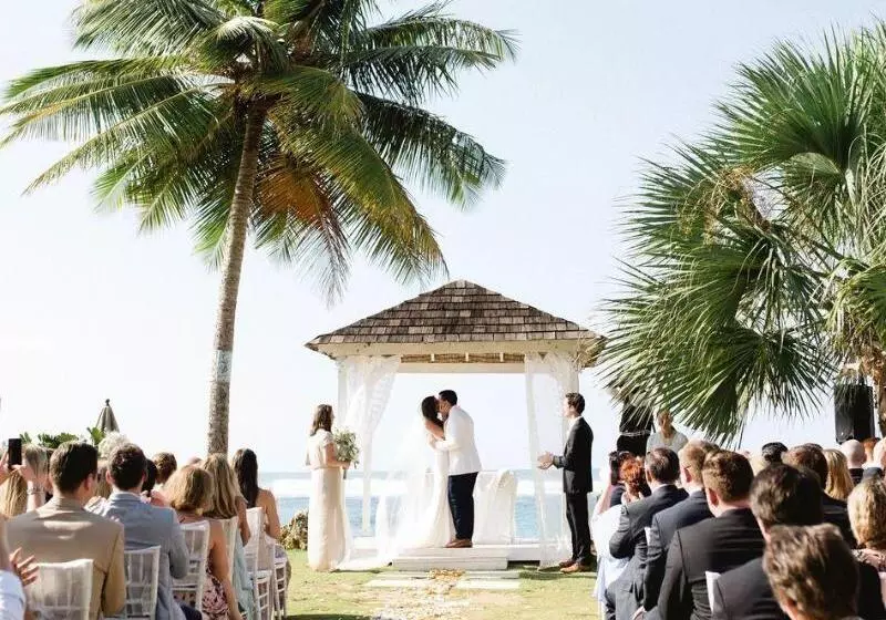 Villa Montana Beach Resort