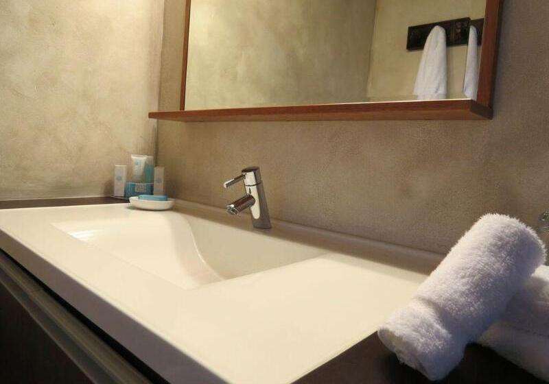 Villa Montana Beach Resort