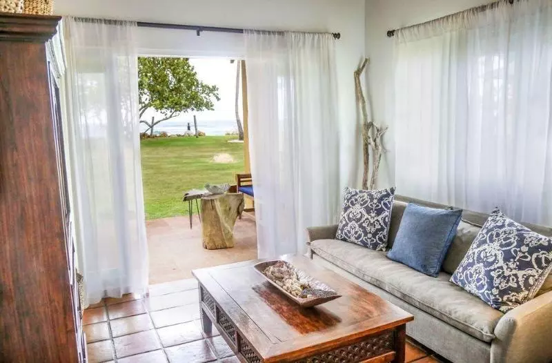 Villa Montana Beach Resort