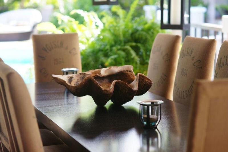 Villa Montana Beach Resort