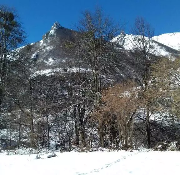 Aamiaismajoitus (B&B) Chambres D Hôtes La Balaguère