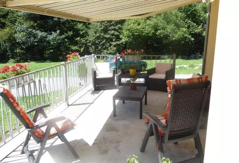 Aamiaismajoitus (B&B) Chambres D Hôtes La Balaguère