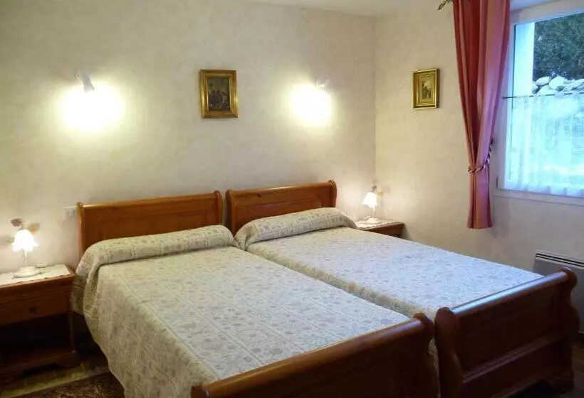 Aamiaismajoitus (B&B) Chambres D Hôtes La Balaguère