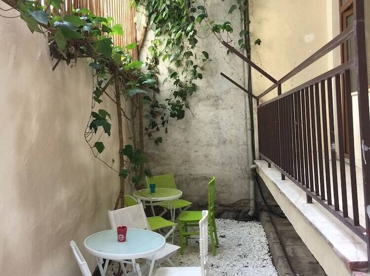 Deeps Hostel Eskişehir