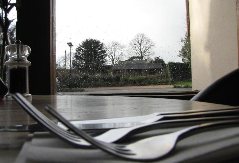 簡易ホテル Fox At Farthinghoe