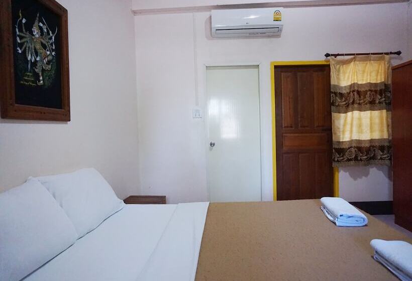 فندق Ban Poh Garden House