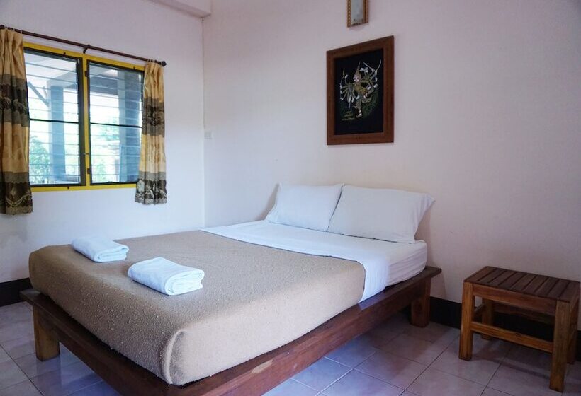 فندق Ban Poh Garden House