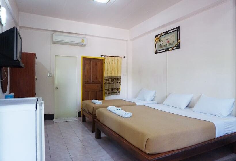 فندق Ban Poh Garden House