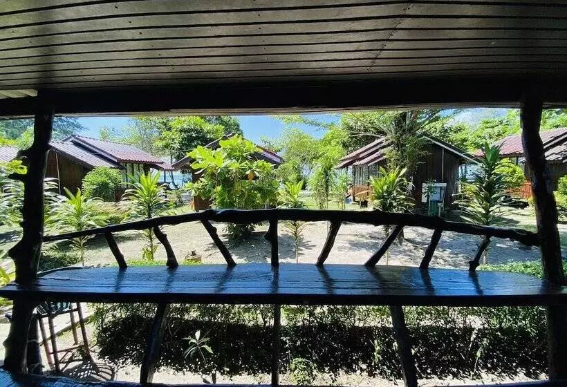 Hotelli I Lay House Koh Kood