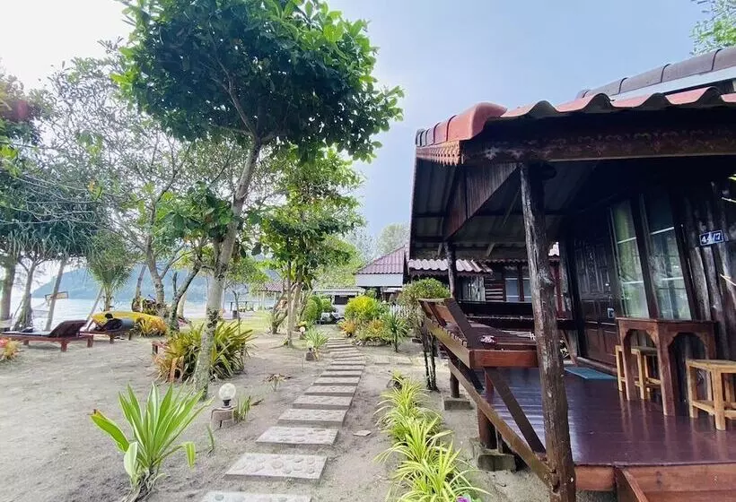 Hotelli I Lay House Koh Kood