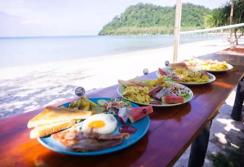 Hotelli I Lay House Koh Kood