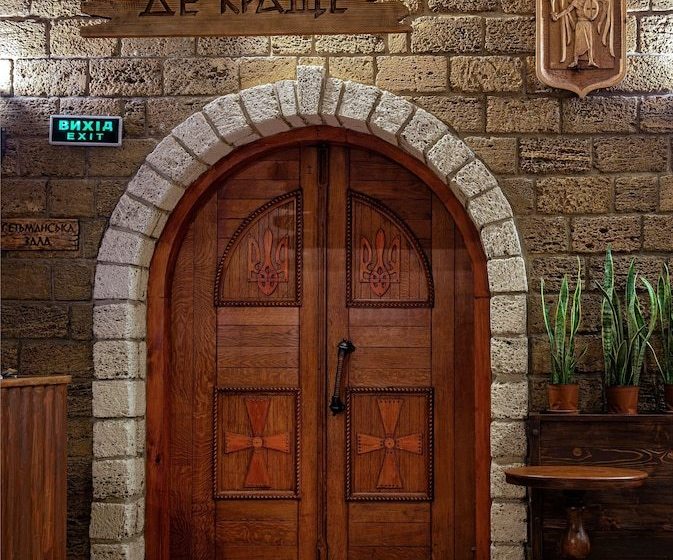 فندق Historical  Fortetsya Hetmana