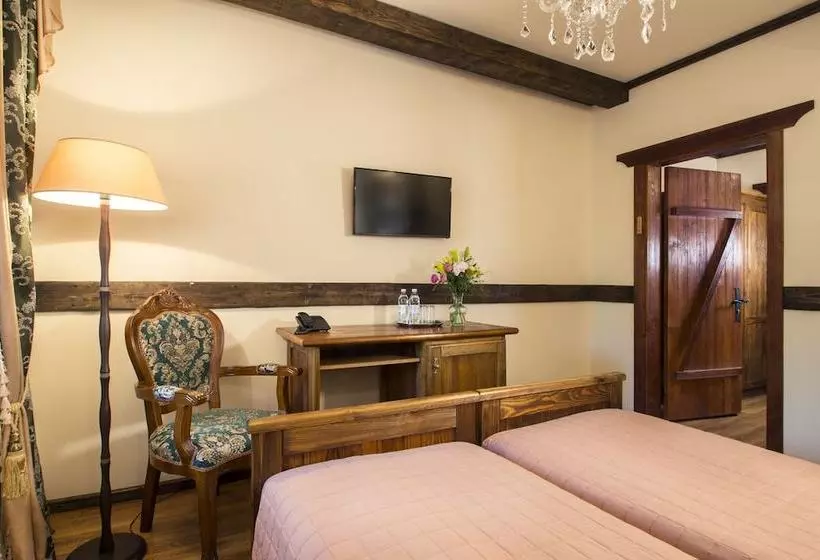 Hotelli Historical  Fortetsya Hetmana