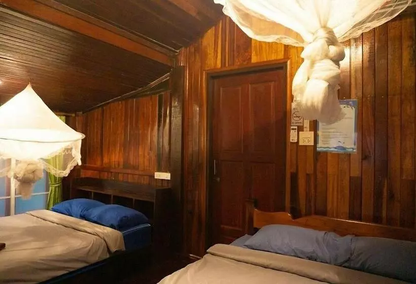 Hotelli I Lay House Koh Kood