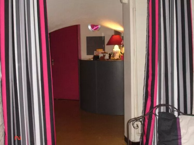 Hotelli Hôtel De La Marmotte