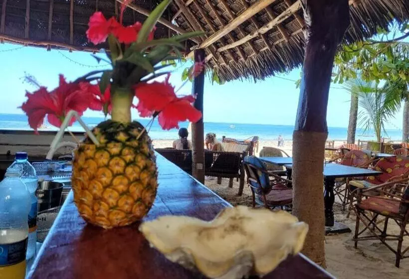 Hotelli Sipano Beach Lodge Kiwengwa