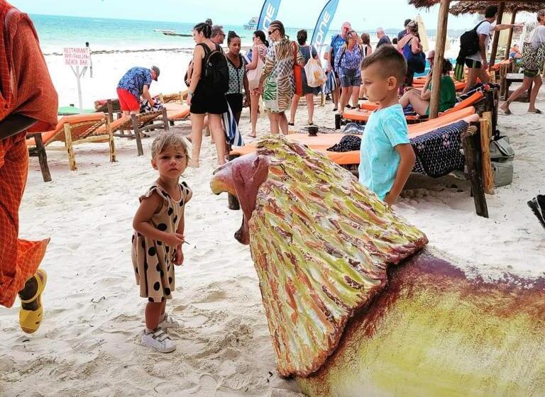 בית מלון כפרי Sipano Beach Lodge Kiwengwa