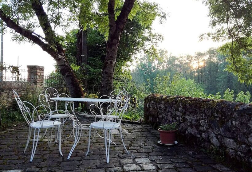 بنسيون Les Jardins De Camelot