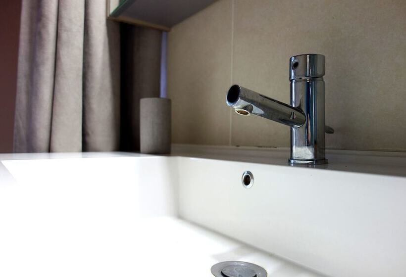 بنسيون Les Jardins De Camelot