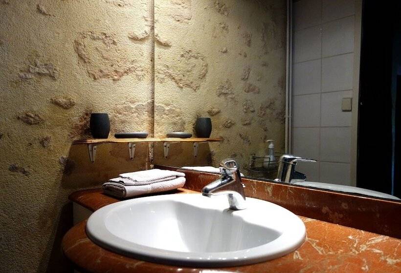 بنسيون Les Jardins De Camelot