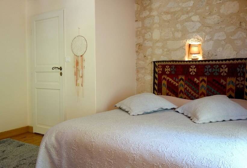 بنسيون Les Jardins De Camelot