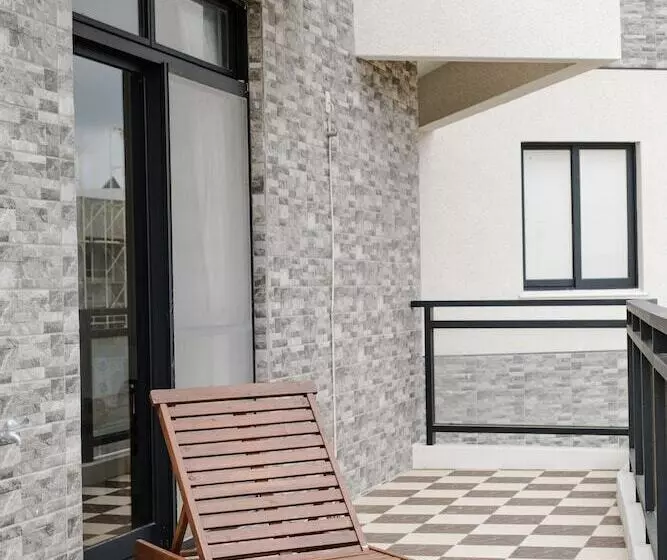 تختخواب و صبحانه Destination Inn