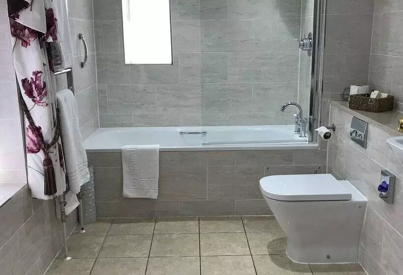 Hostelli The Cricketers