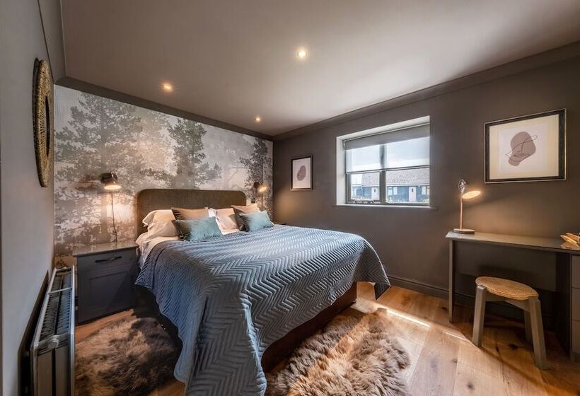 여관 The Cricketers