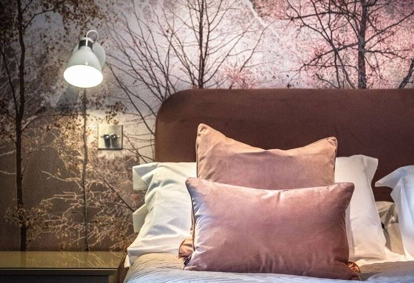 여관 The Cricketers